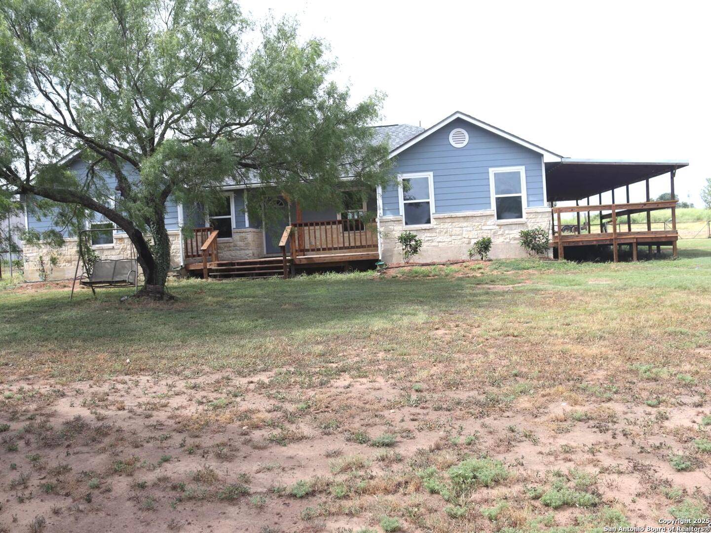 Bigfoot, TX 78005,1571 State Highway 173