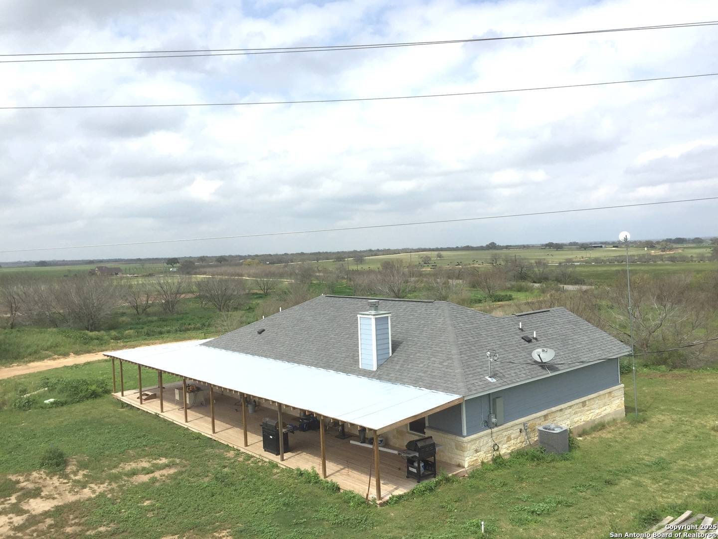 Bigfoot, TX 78005,1571 State Highway 173