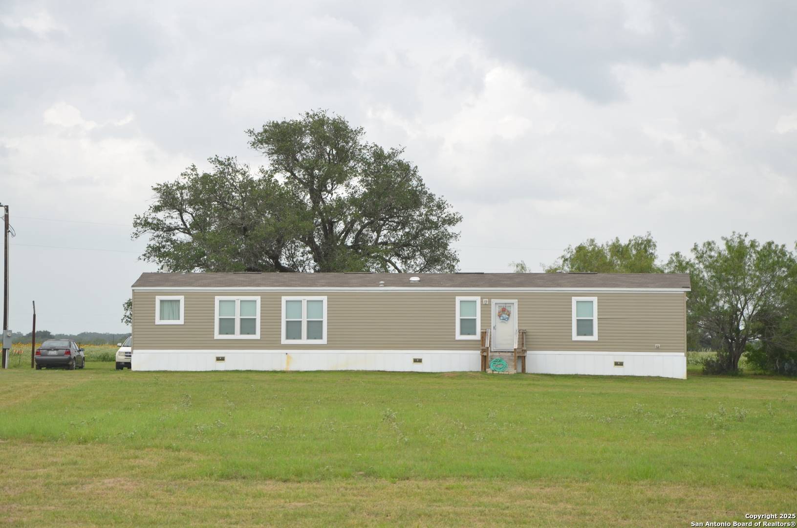 Devine, TX 78016,2566 County Road 2615