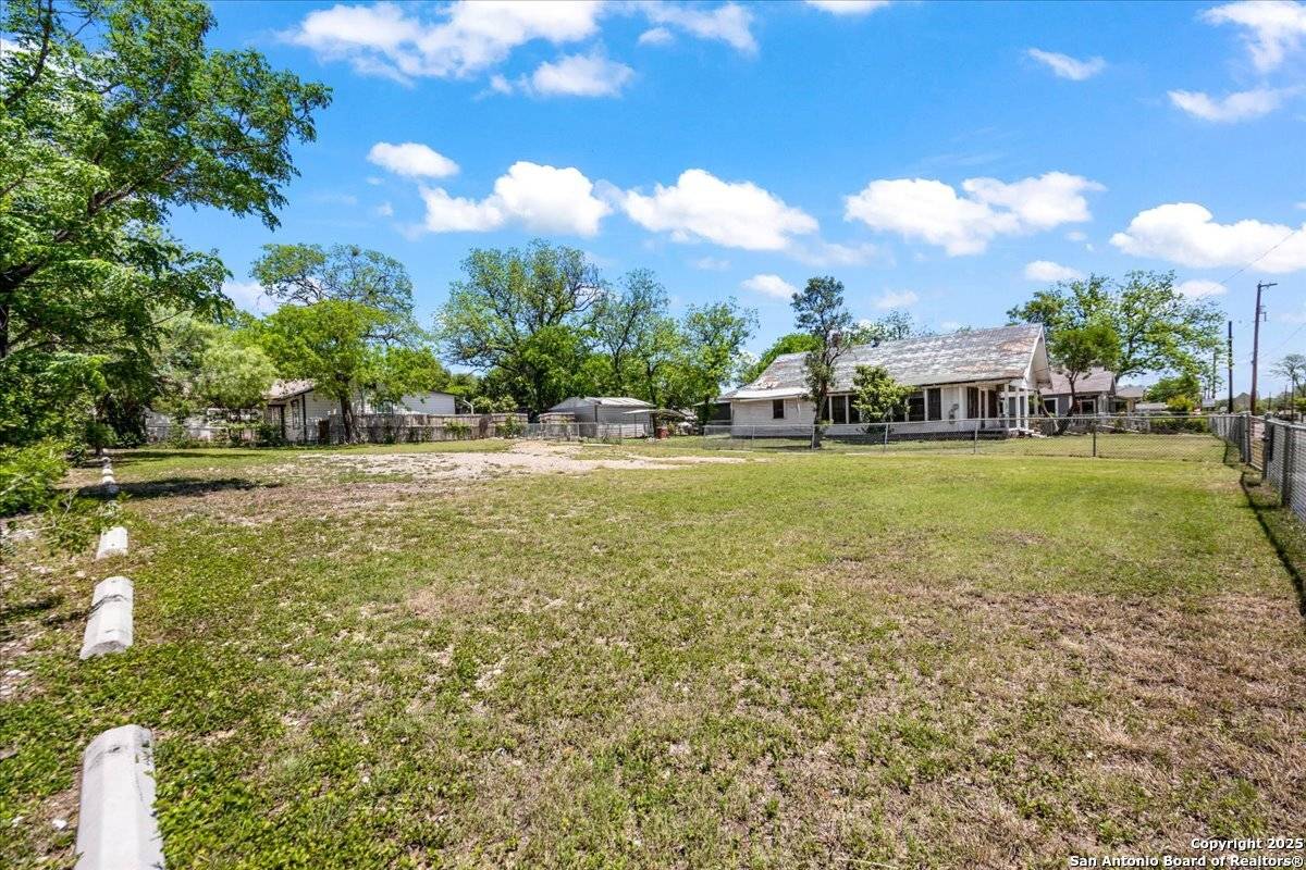 San Antonio, TX 78207,2121 Leal