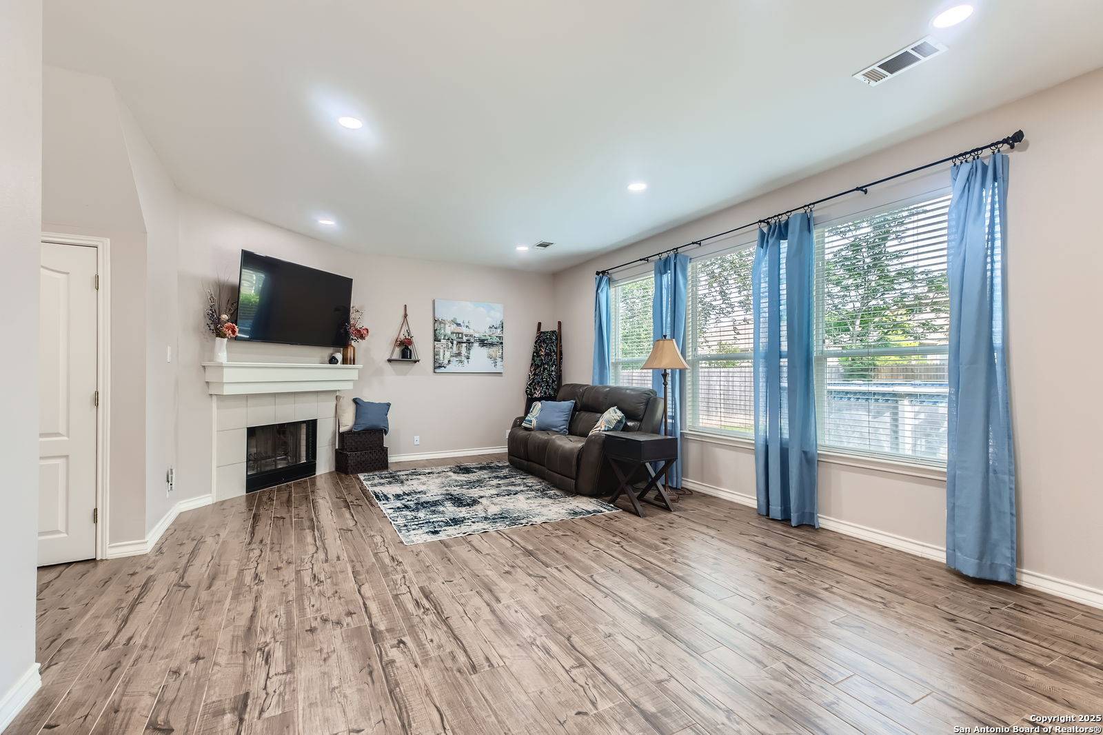 Cibolo, TX 78108,308 Silver Wing
