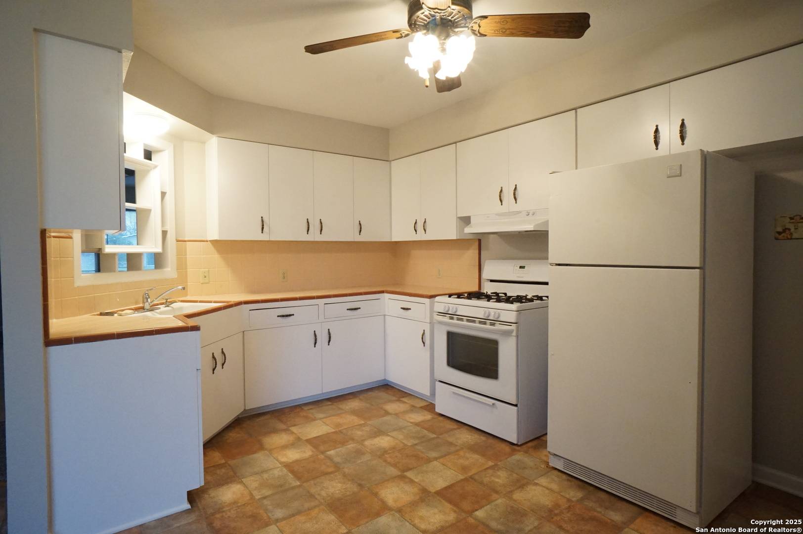 San Antonio, TX 78226,103 Elkins