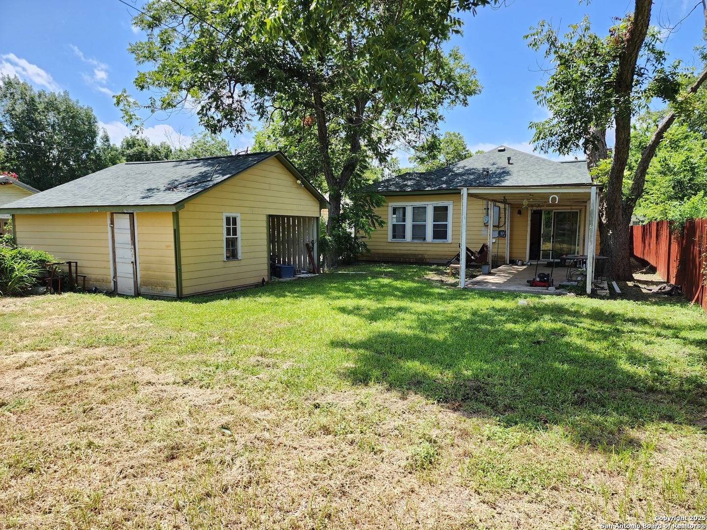 Seguin, TX 78155,622 Cedar