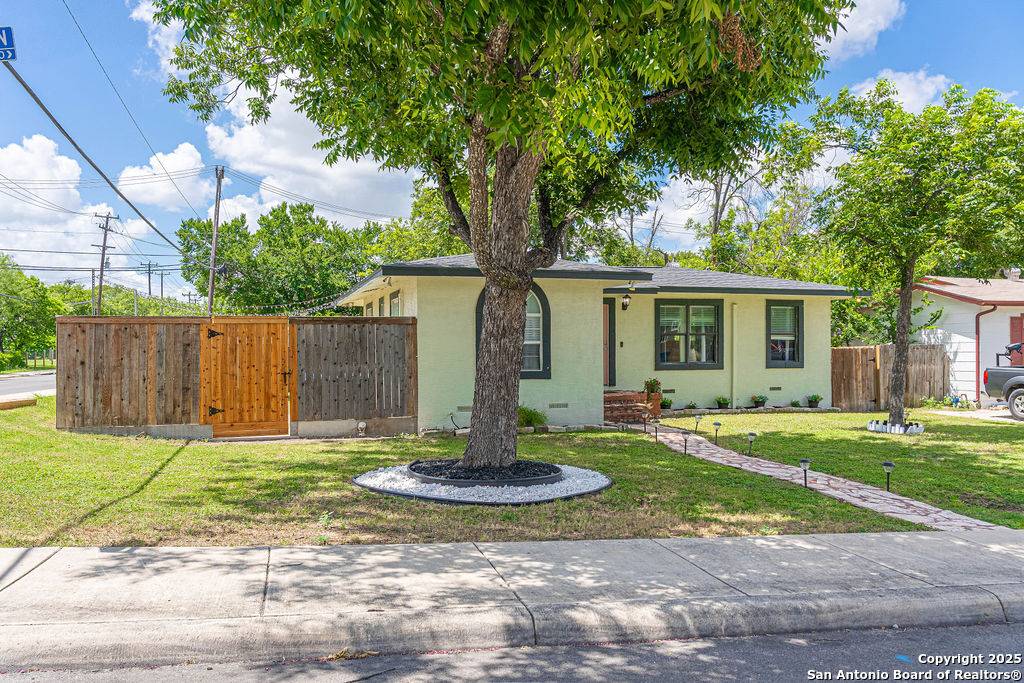 San Antonio, TX 78209,234 Colton