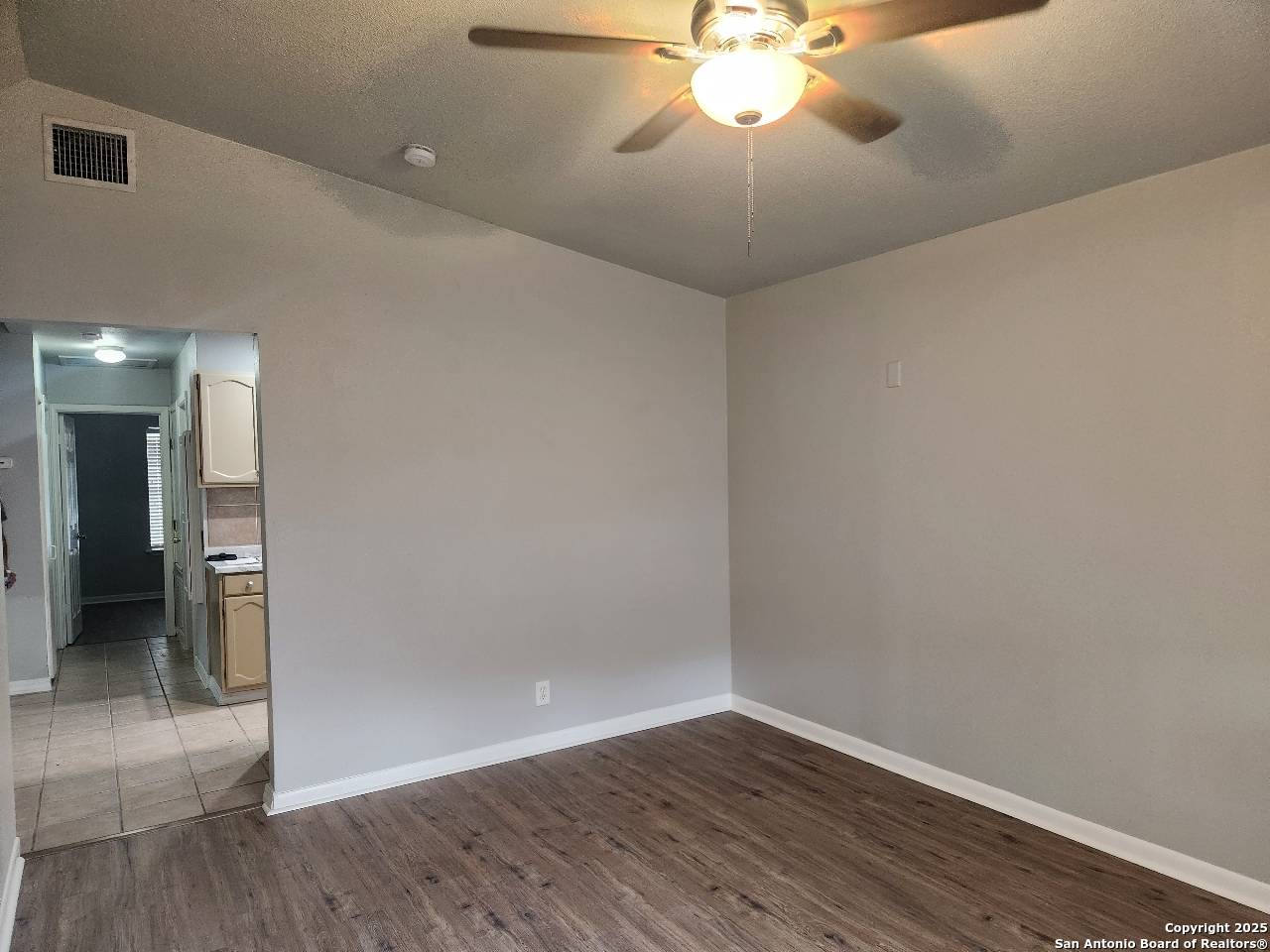 San Antonio, TX 78242,6018 Royal Valley
