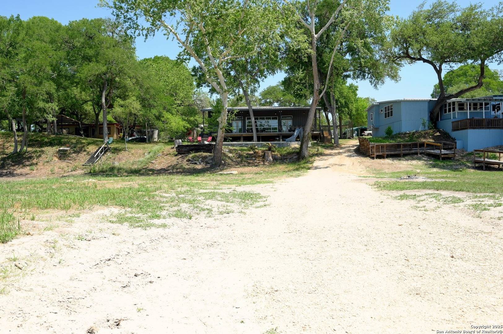 Gonzales, TX 78629,464 COUNTY ROAD 471