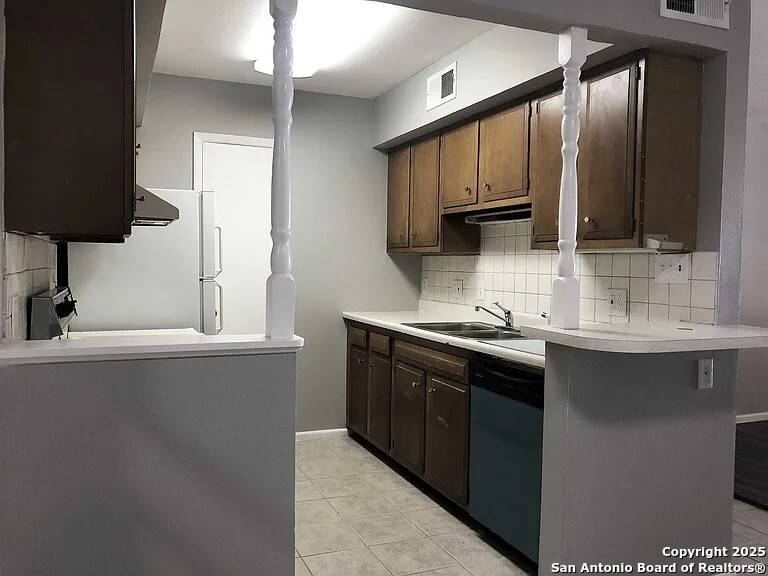 San Antonio, TX 78229,6718 Callaghan UNIT APT 3