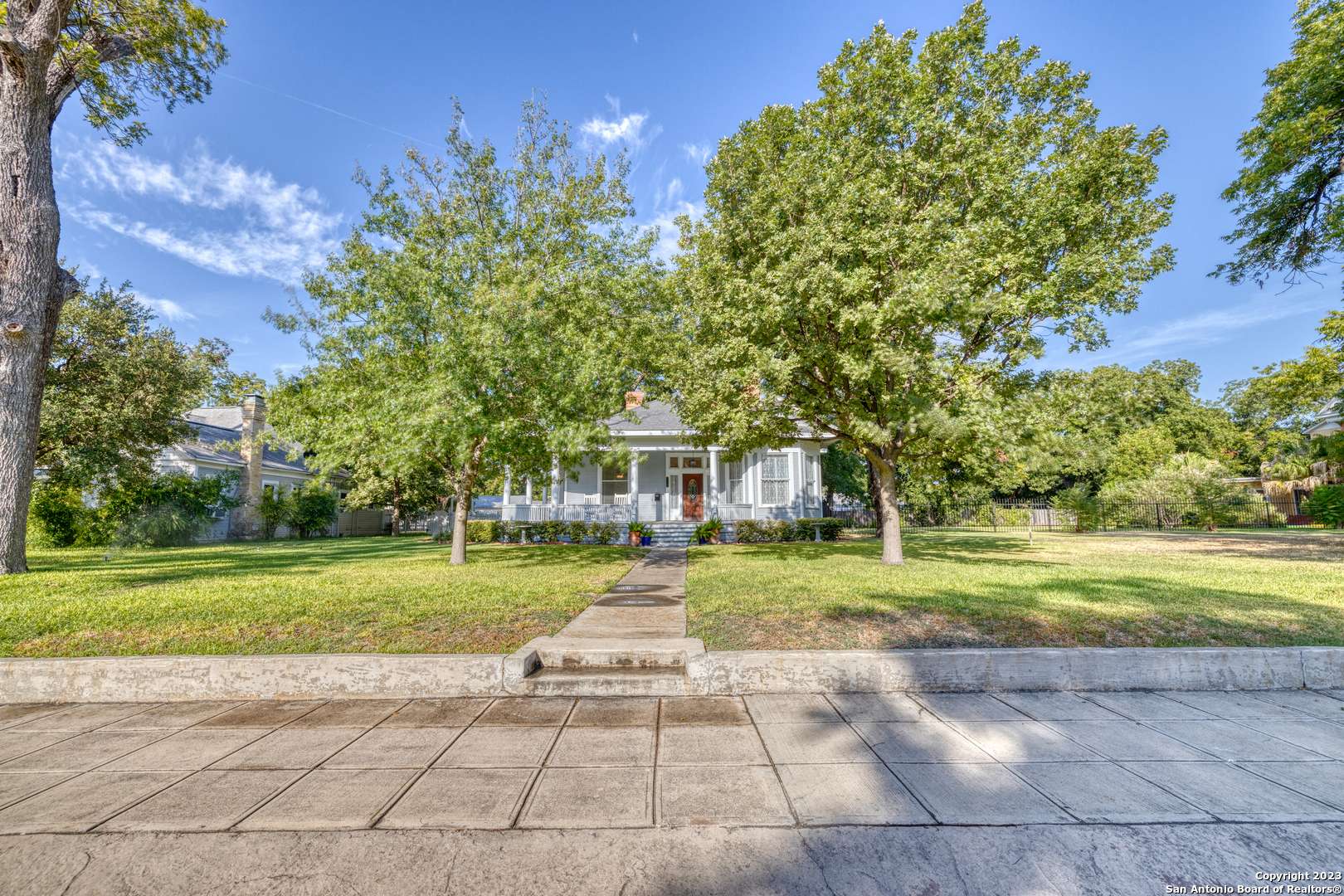 Uvalde, TX 78801-4316,513 GETTY ST