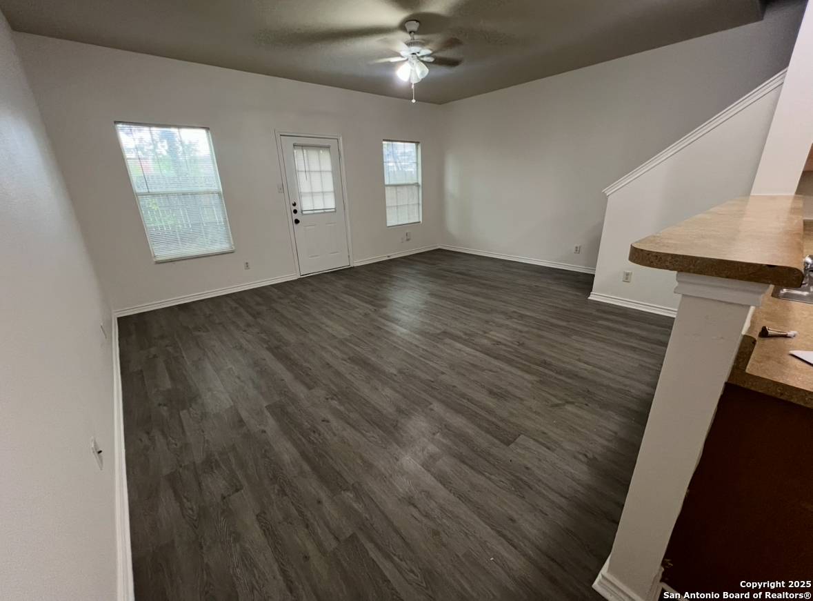 San Antonio, TX 78240,7815 Kingsbury Wood