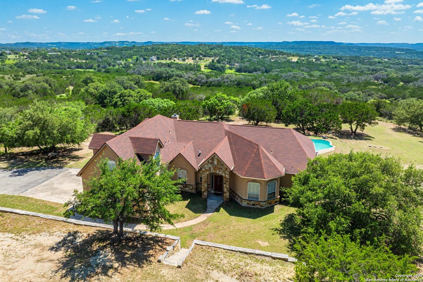 Boerne, TX 78006,106 Mesquite Trail