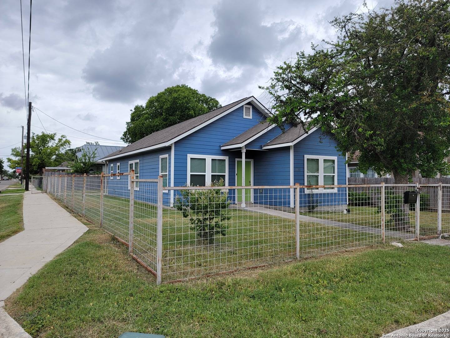 San Antonio, TX 78207,3402 Salinas