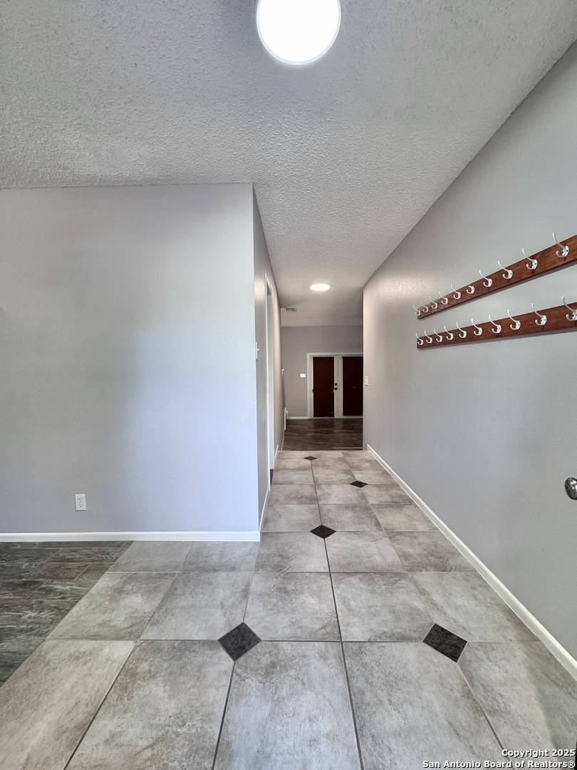 San Antonio, TX 78259,21551 Hyerwood
