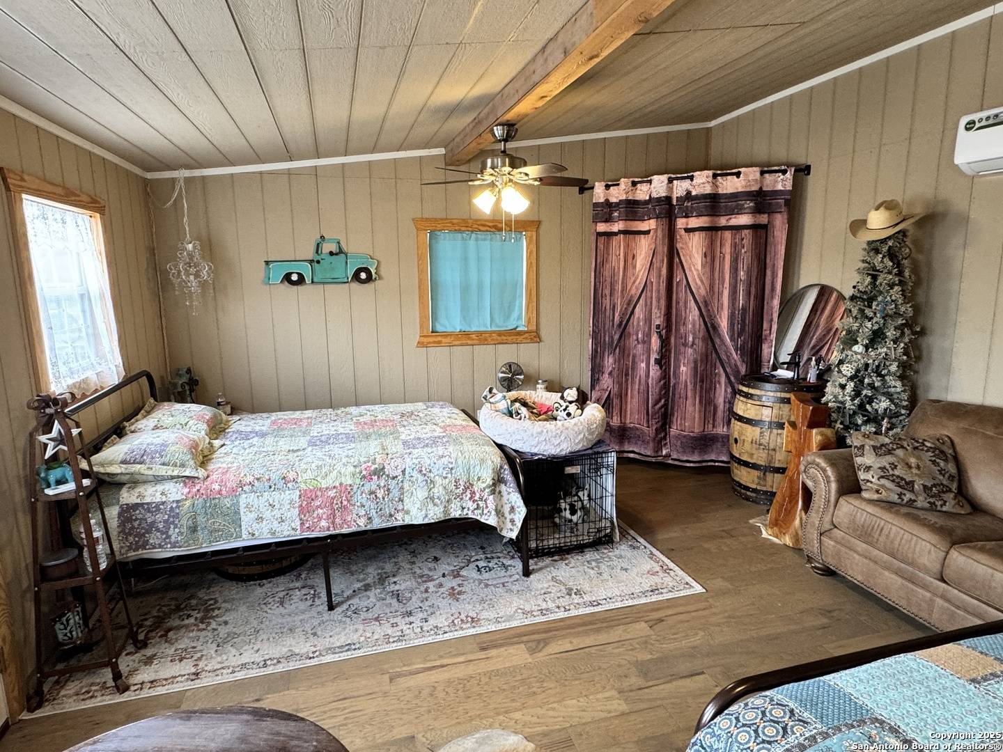 George West, TX 78022,1616 Middle Road