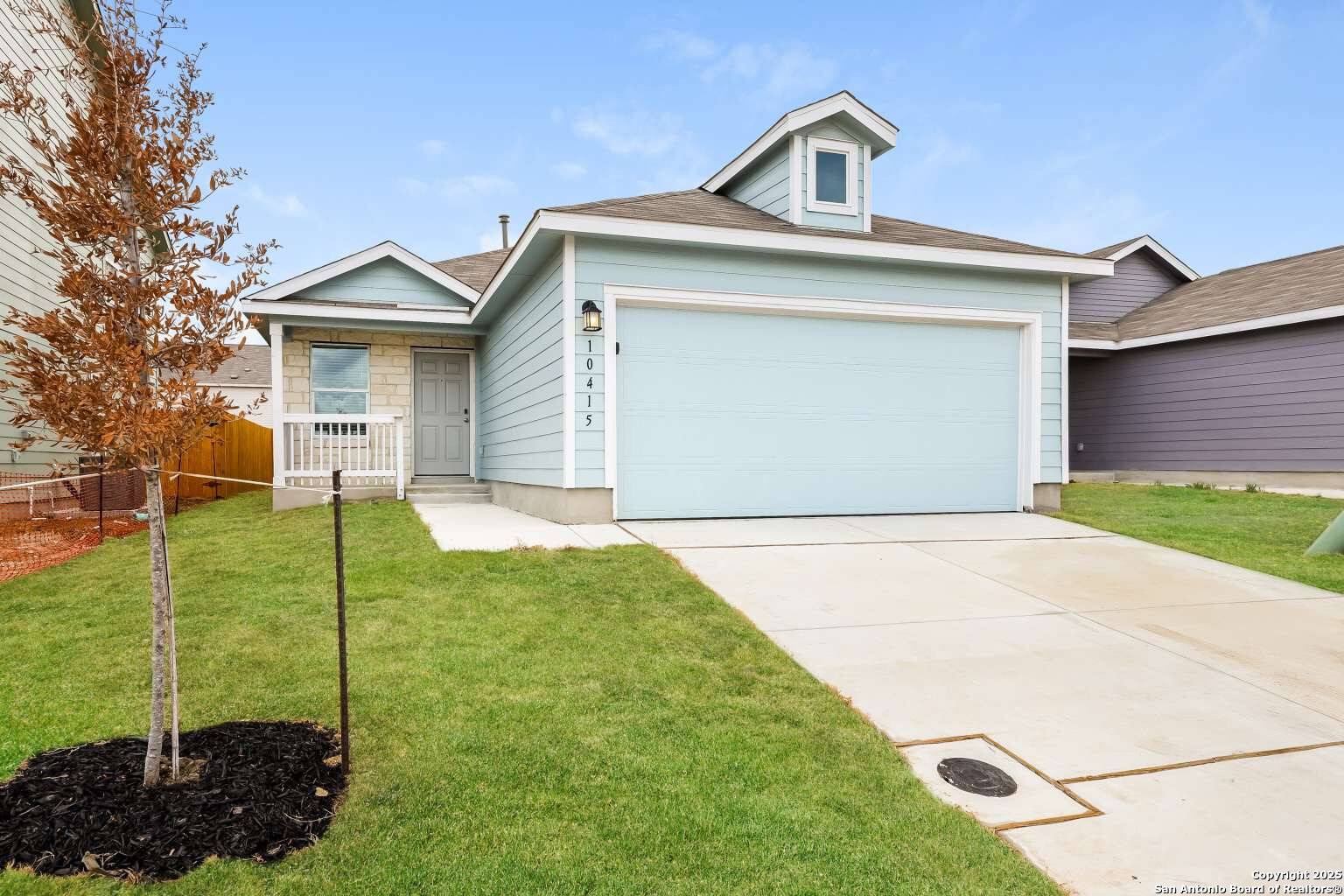 Converse, TX 78109,10415 McClintock