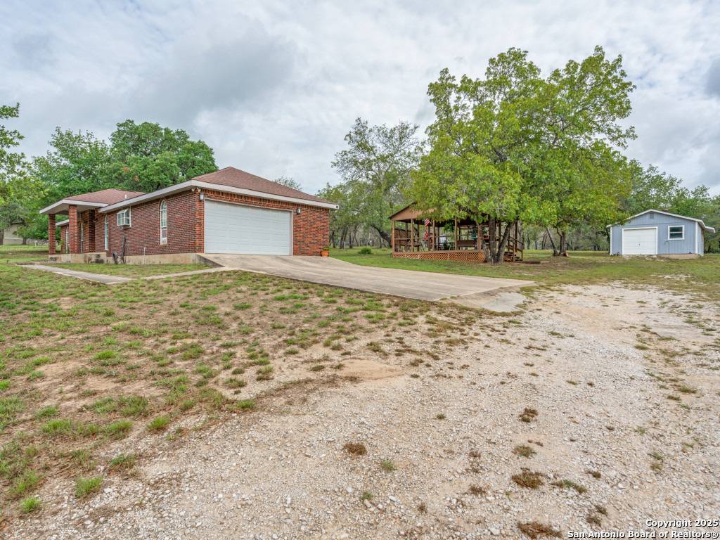 Floresville, TX 78114,1026 Eagle Creek
