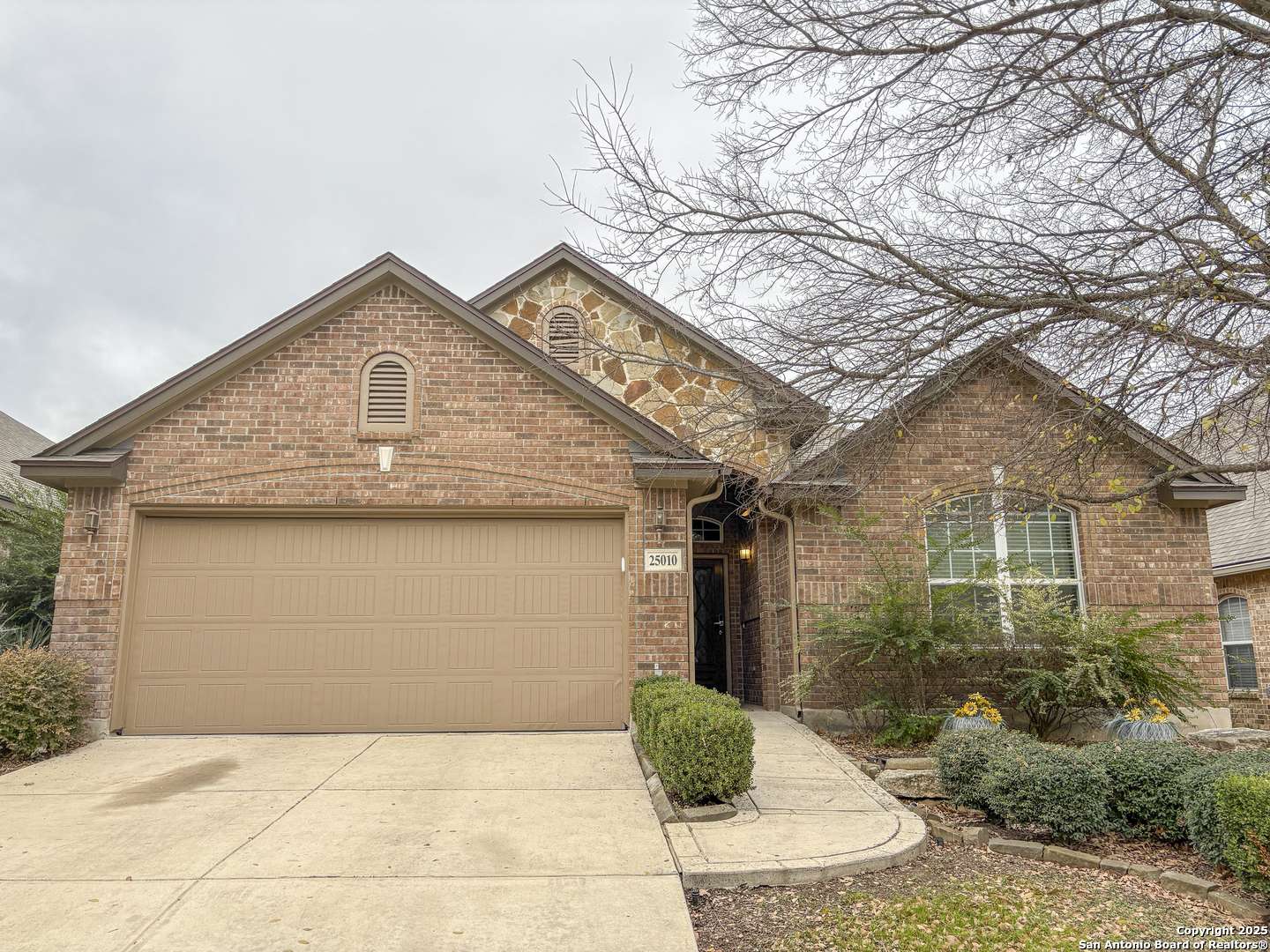 San Antonio, TX 78255,25010 Buttermilk