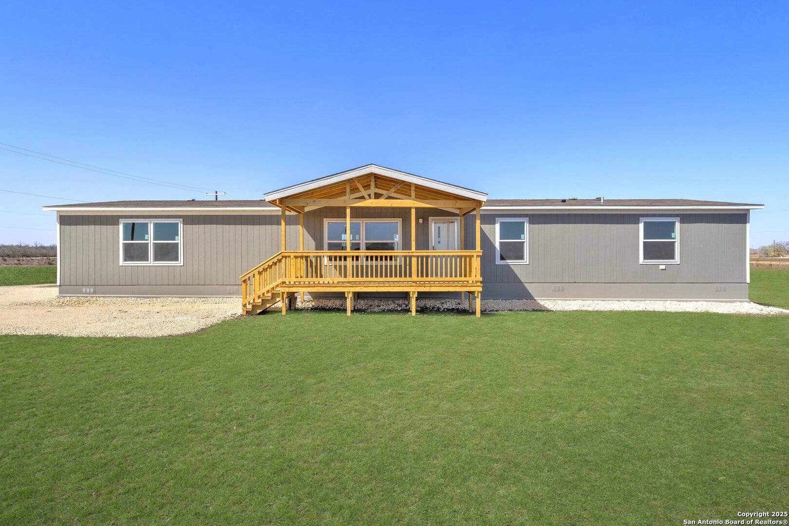 Jourdanton, TX 78069,2549 FM 1332
