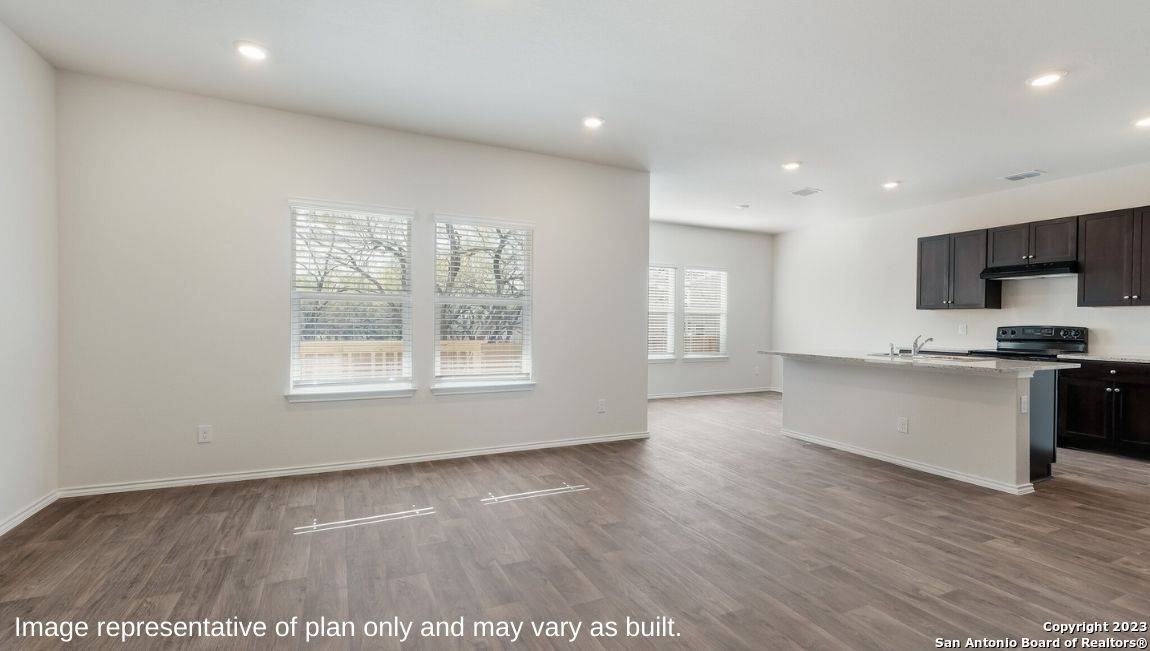 New Braunfels, TX 78130,1510 Champagne Oak