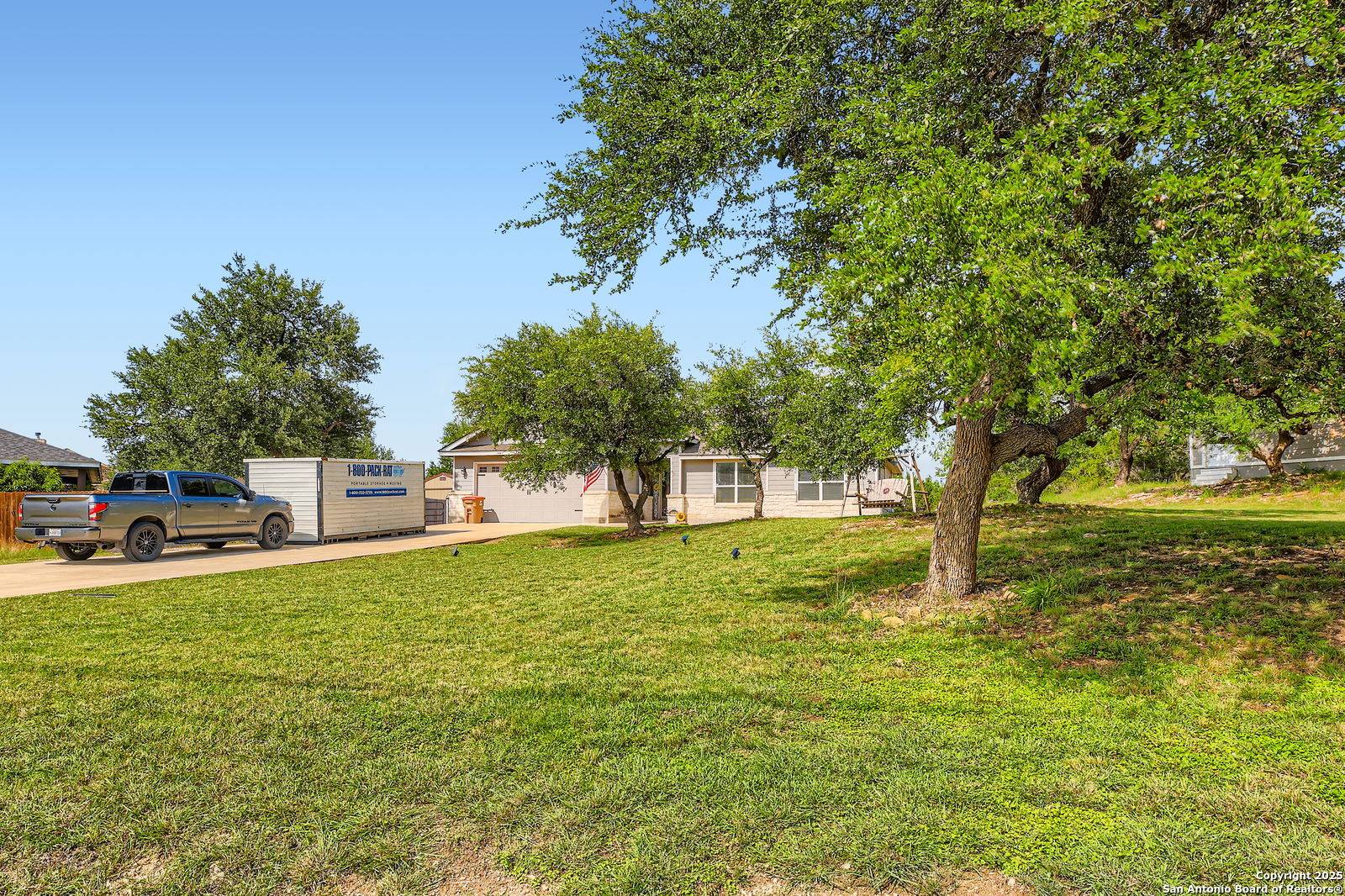 Fischer, TX 78623,1041 madrone