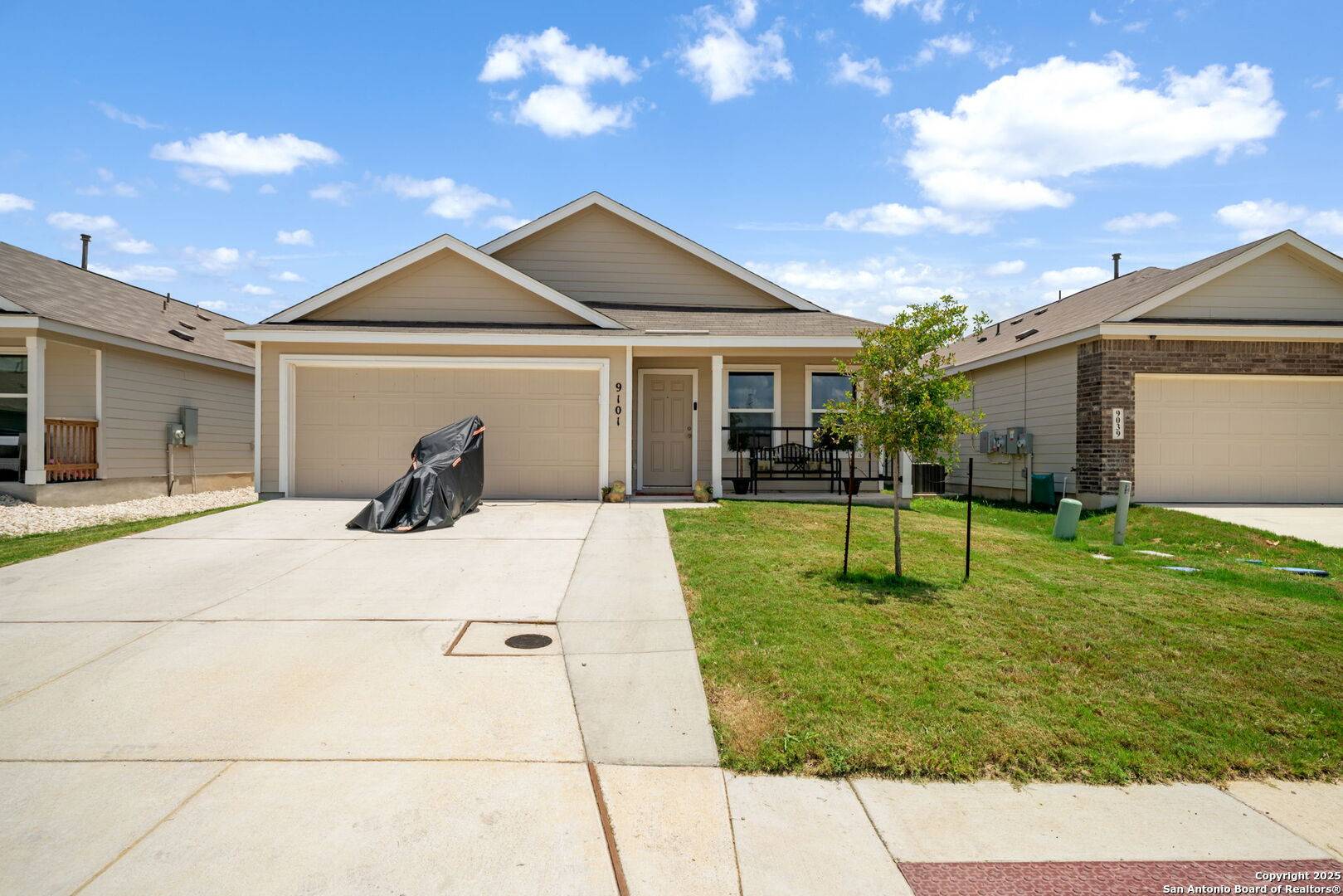 Seguin, TX 78155,9101 Honey Mesquite