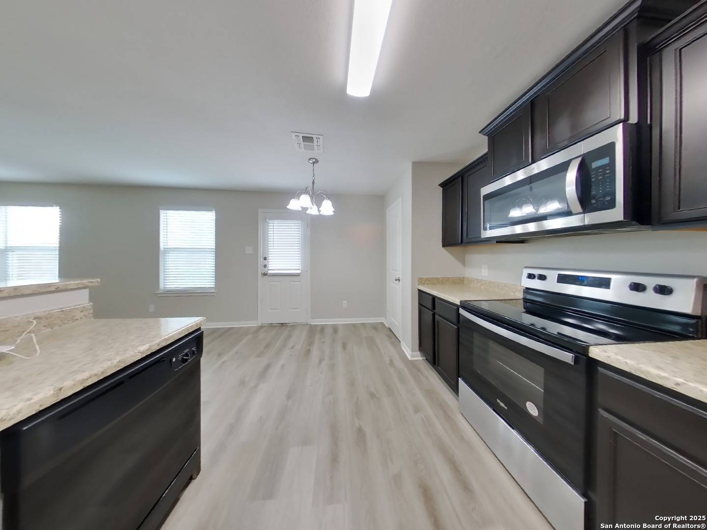 San Antonio, TX 78222,3835 Southton