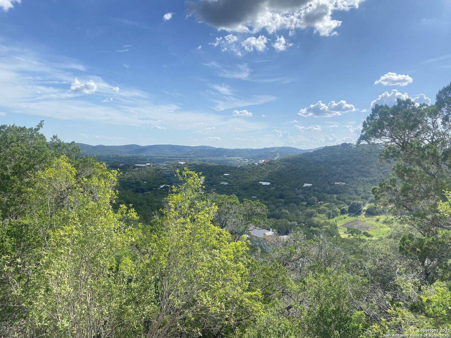 Concan, TX 78838,000 Cat Claw Mtn