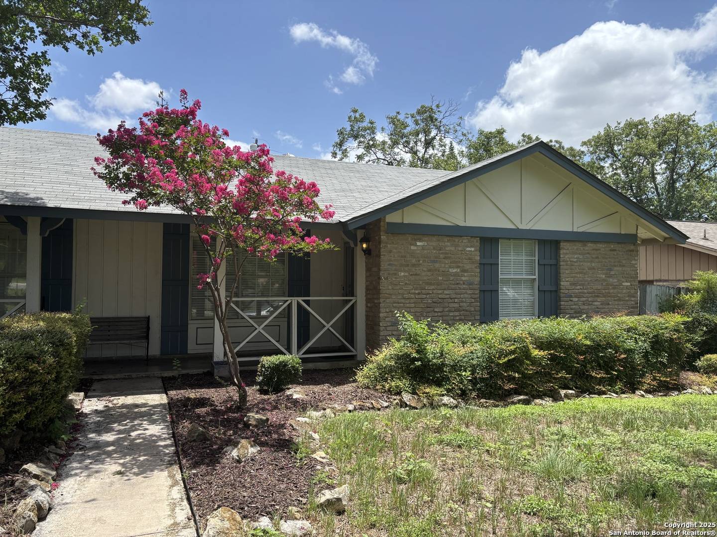 San Antonio, TX 78213,1002 Mount Riga