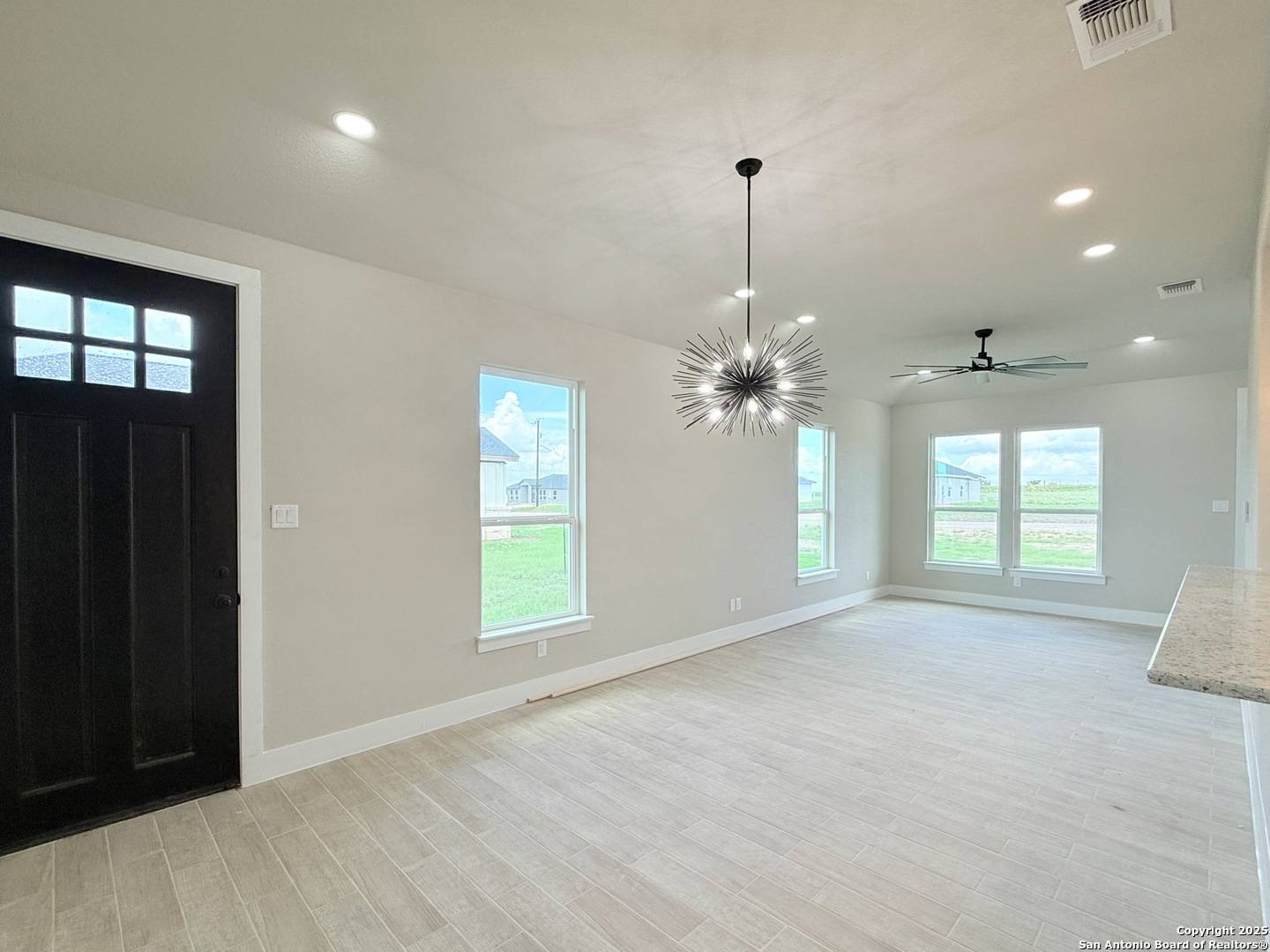 La Vernia, TX 78121,129 Camino Verde Ct