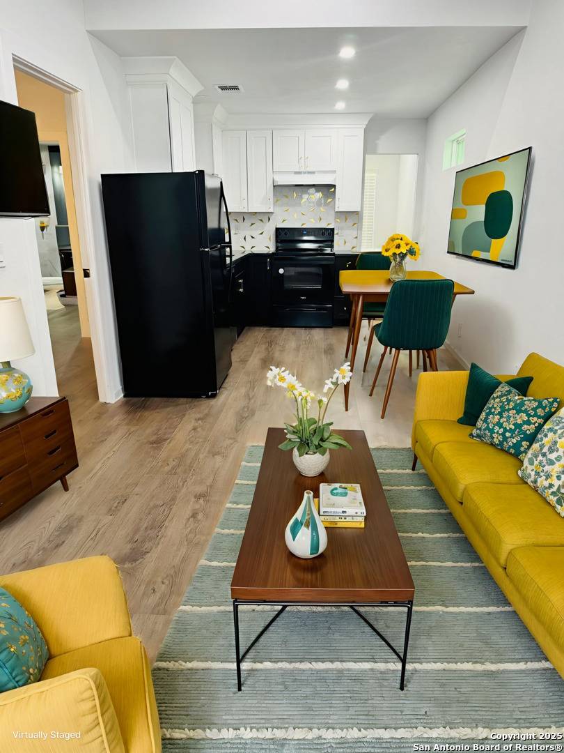 San Antonio, TX 78208,1222 Mason St.