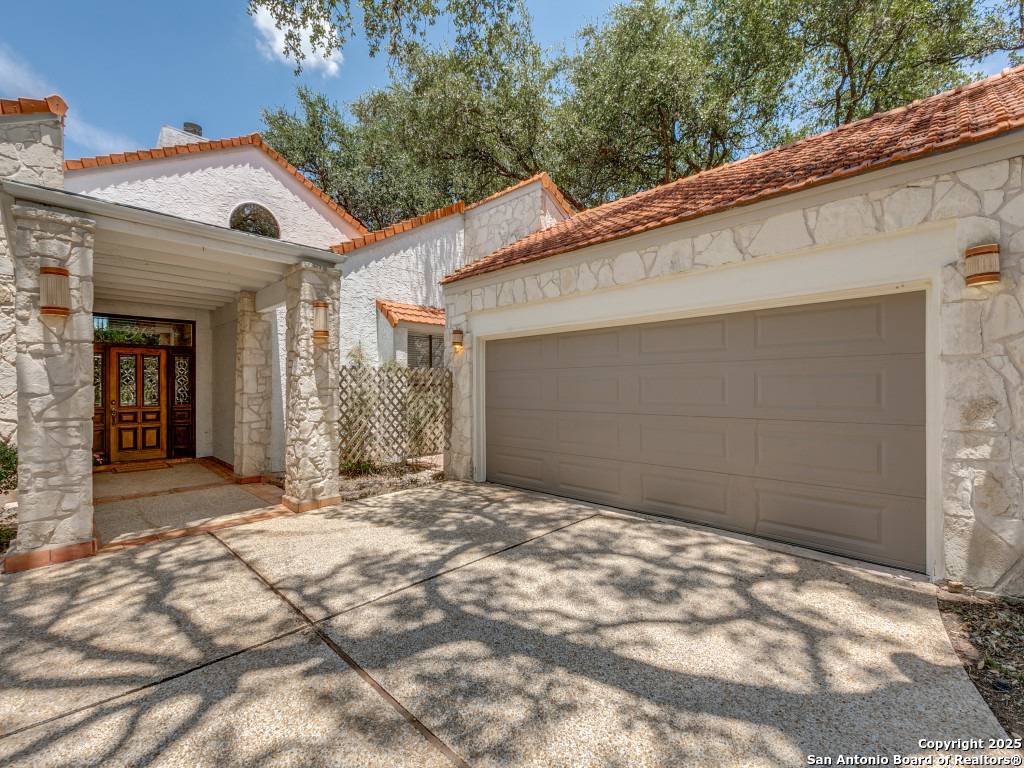 San Antonio, TX 78230,3915 Hunters Crest