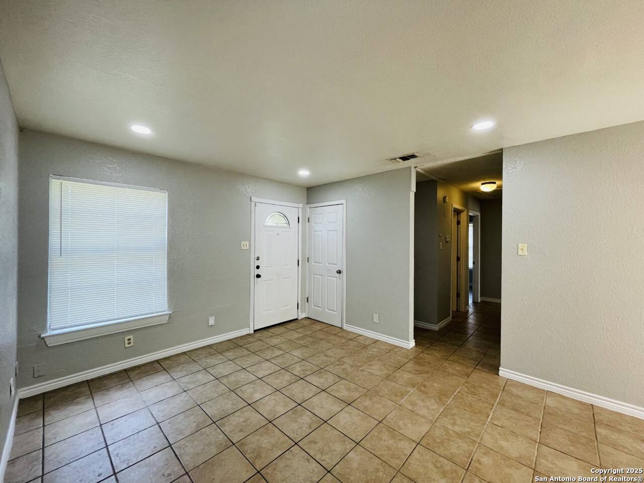 San Antonio, TX 78228,4822 Hemphill