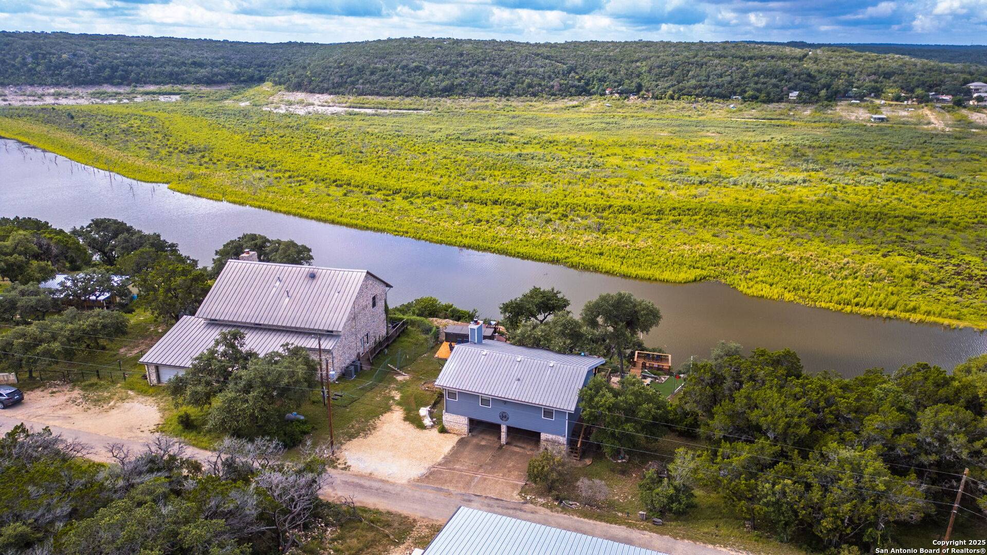Lakehills, TX 78063,314 Sunset