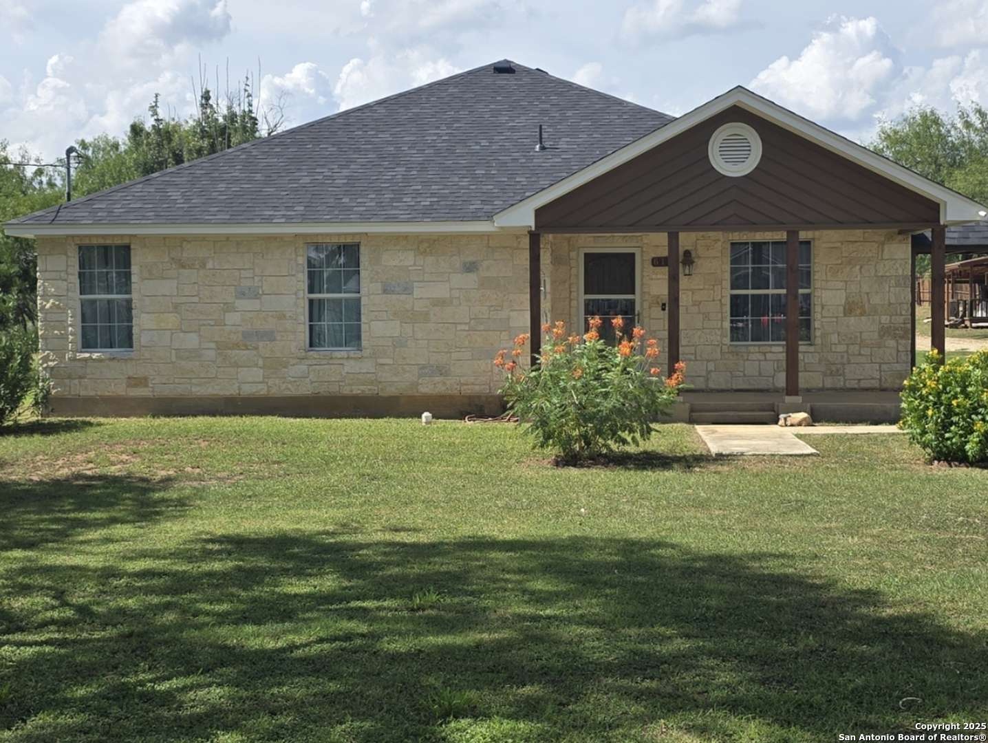 San Antonio, TX 78221,611 Buchanan