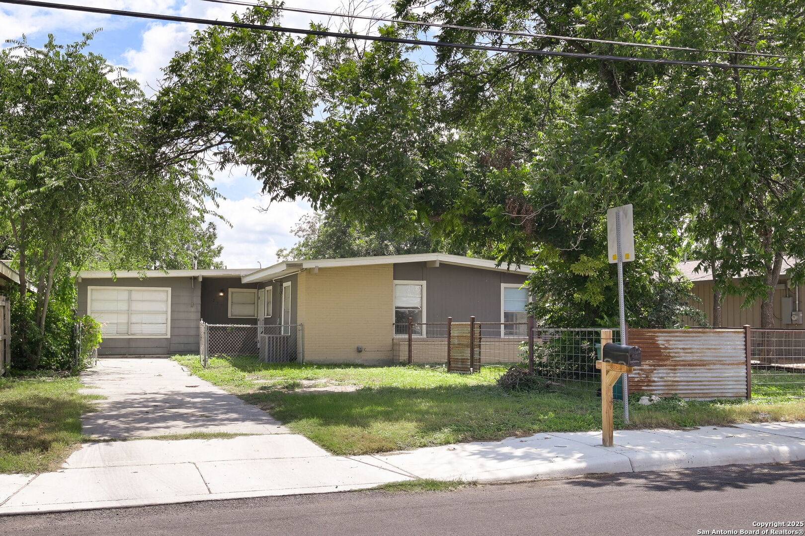San Antonio, TX 78217,271 Middlebury