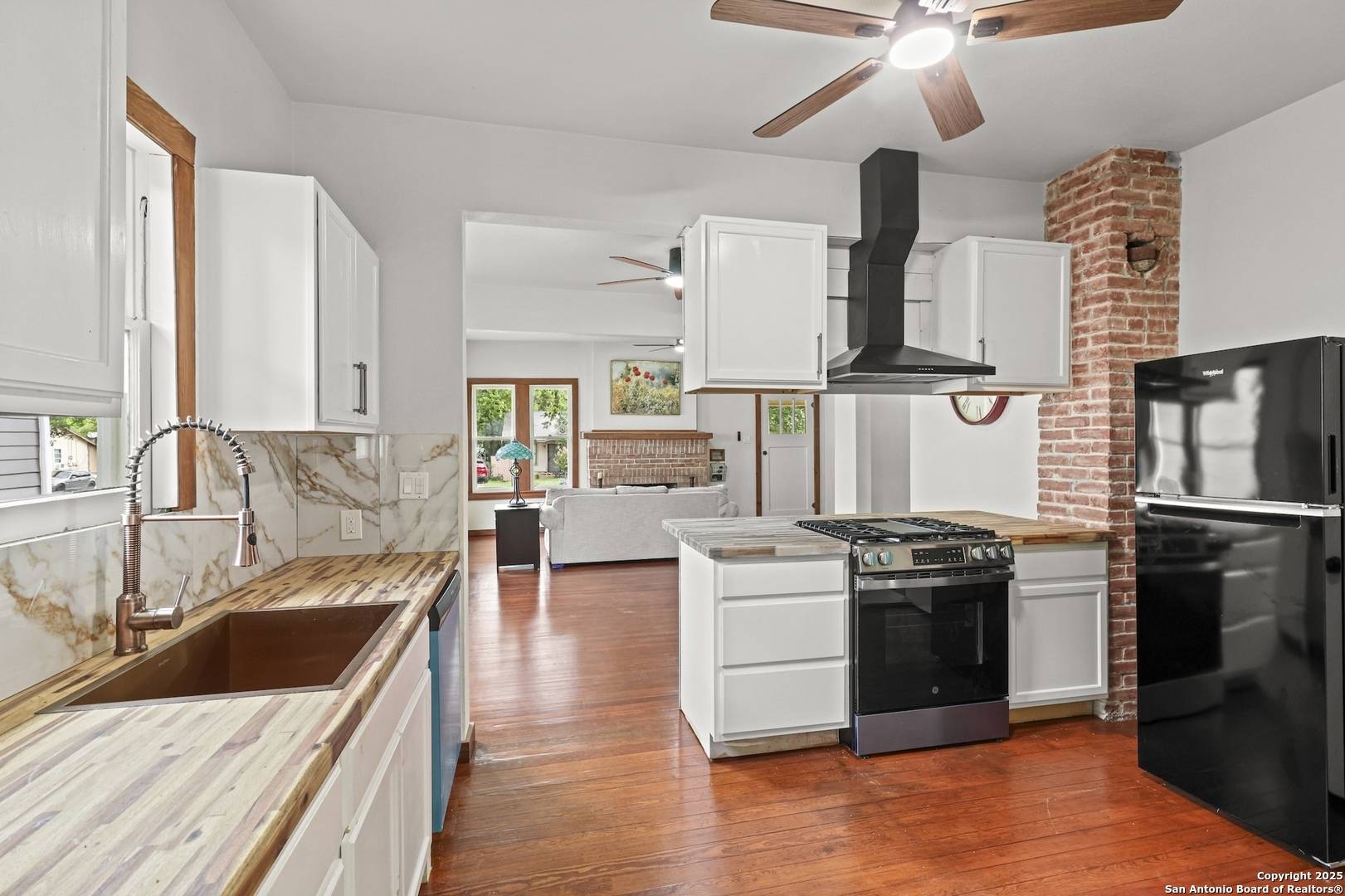 San Antonio, TX 78201,942 Fulton