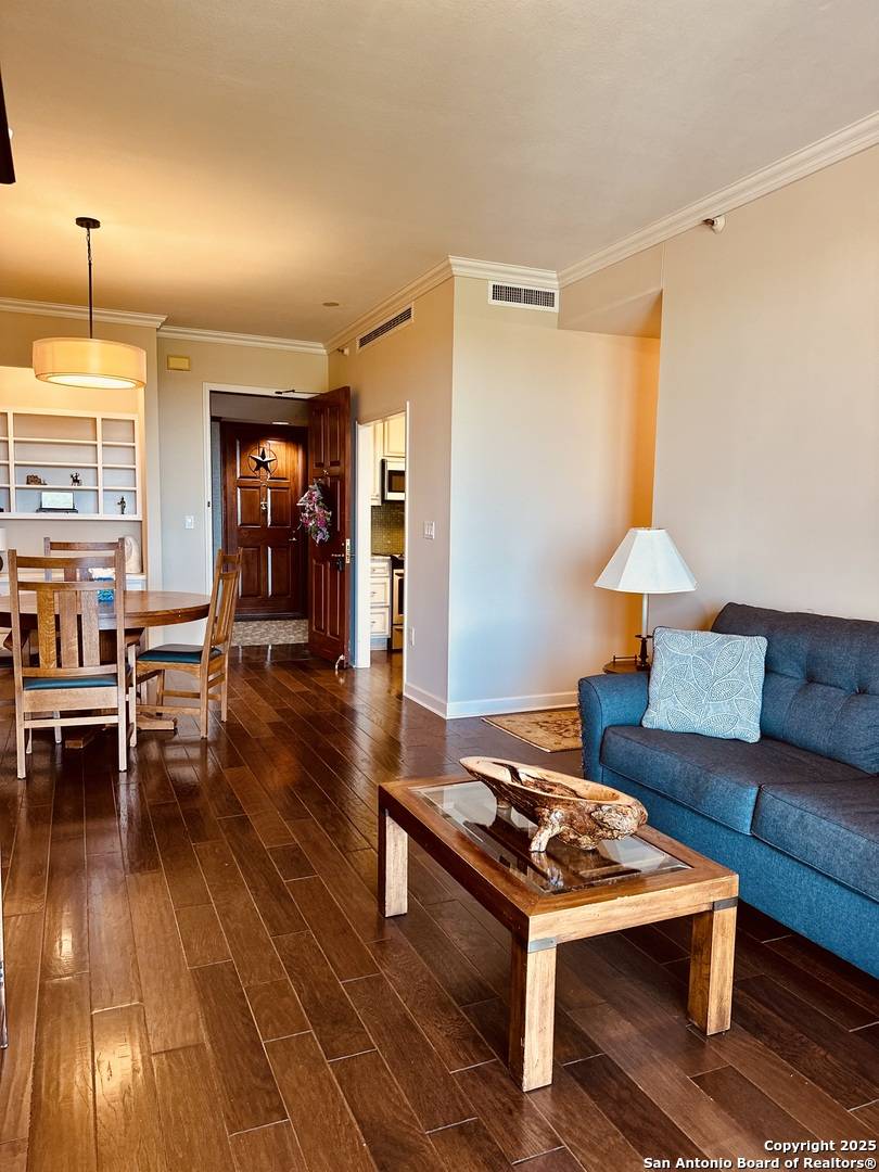 San Antonio, TX 78209,1 Towers Park Ln UNIT 702
