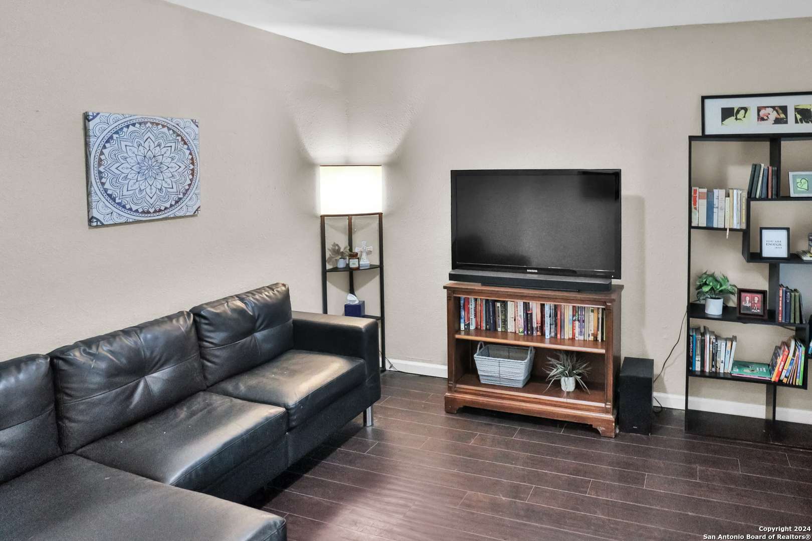 San Antonio, TX 78218,5702 Woodgreen
