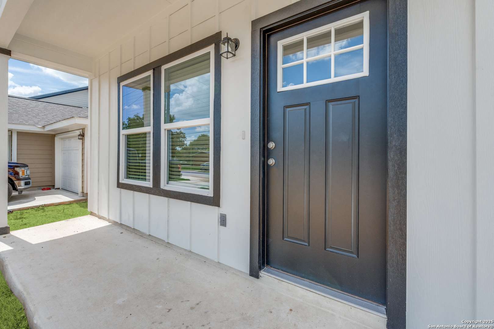 Seguin, TX 78155,228 Martindale St