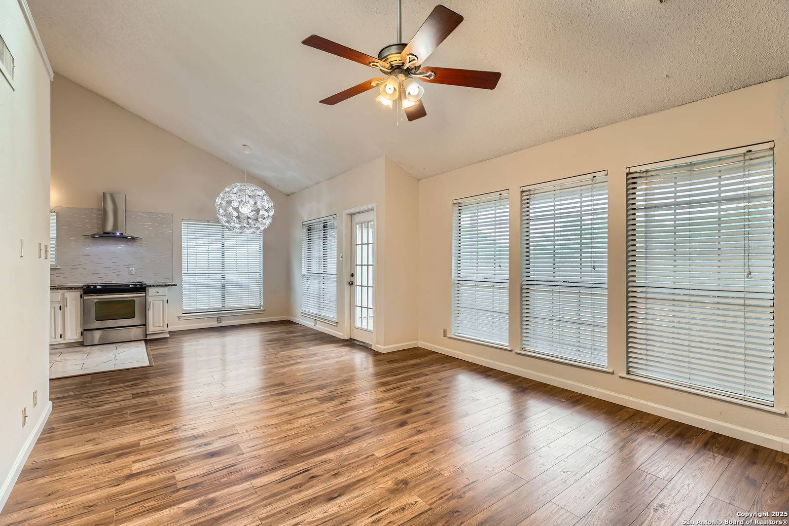 San Antonio, TX 78229,8611 datapoint UNIT 68