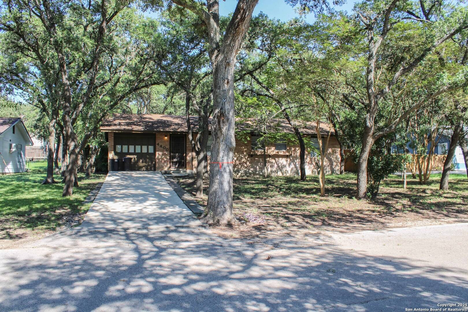 Schertz, TX 78154,4400 Lazy Oak