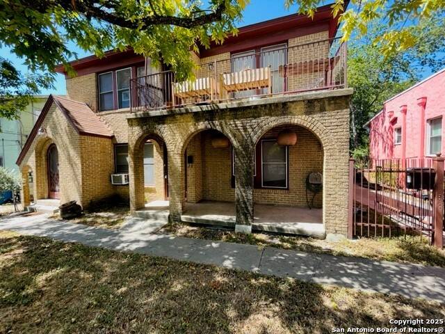 San Antonio, TX 78212,415 Hollywood Ave