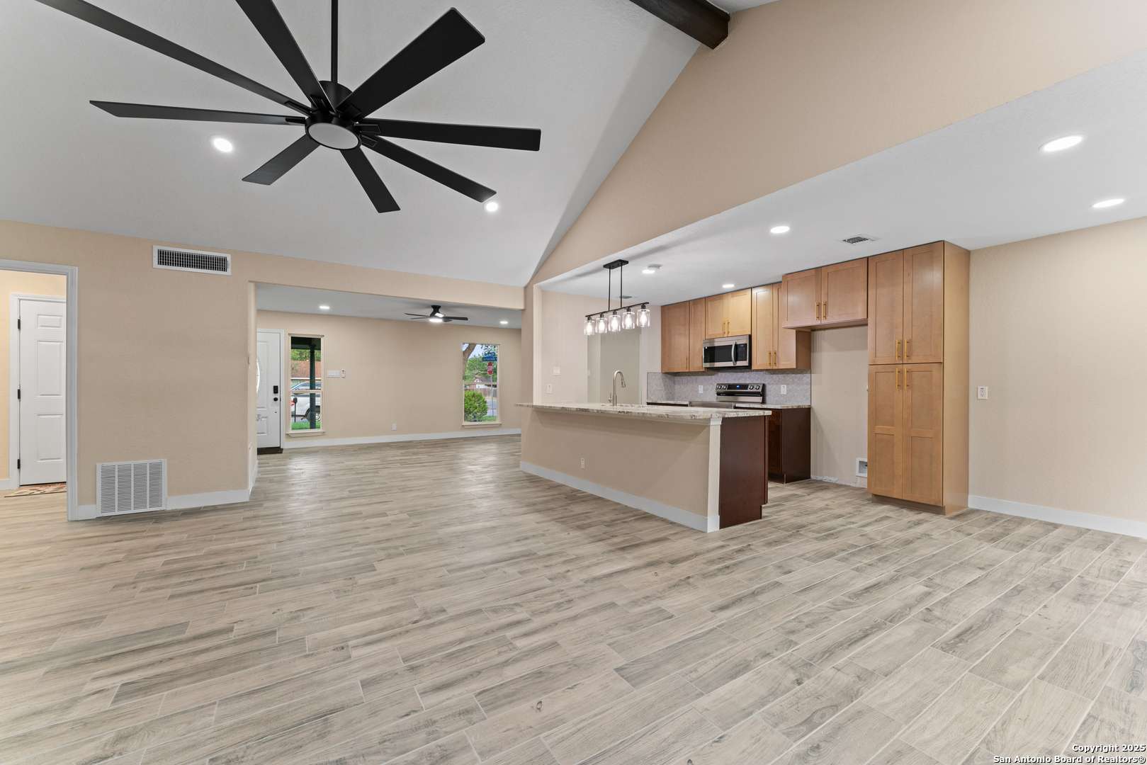 San Antonio, TX 78233,13530 Larkbrook St