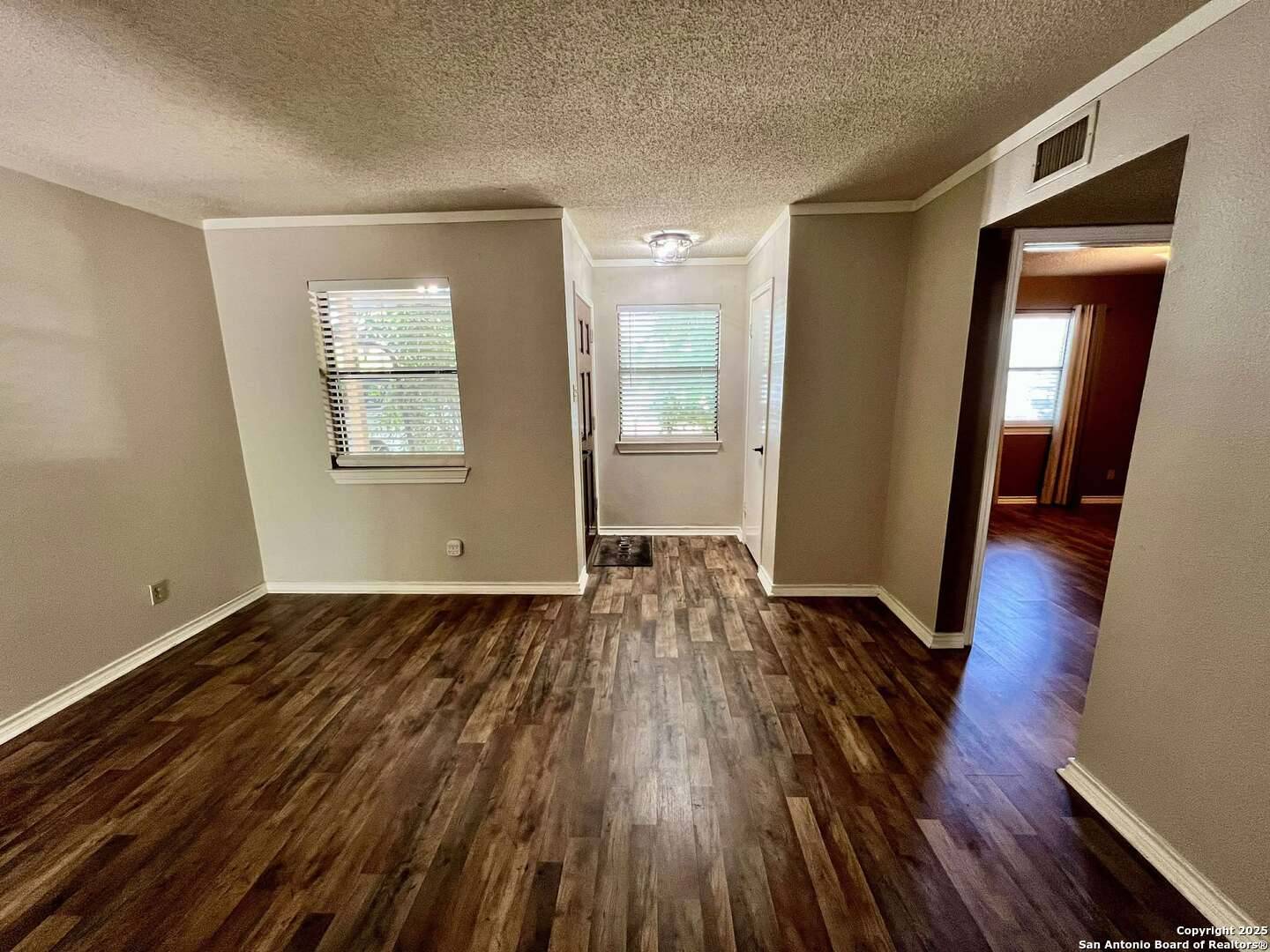 Kerrville, TX 78028,409 Peterson
