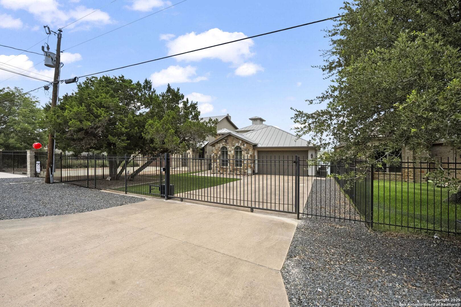 Canyon Lake, TX 78133,1736 Stagecoach