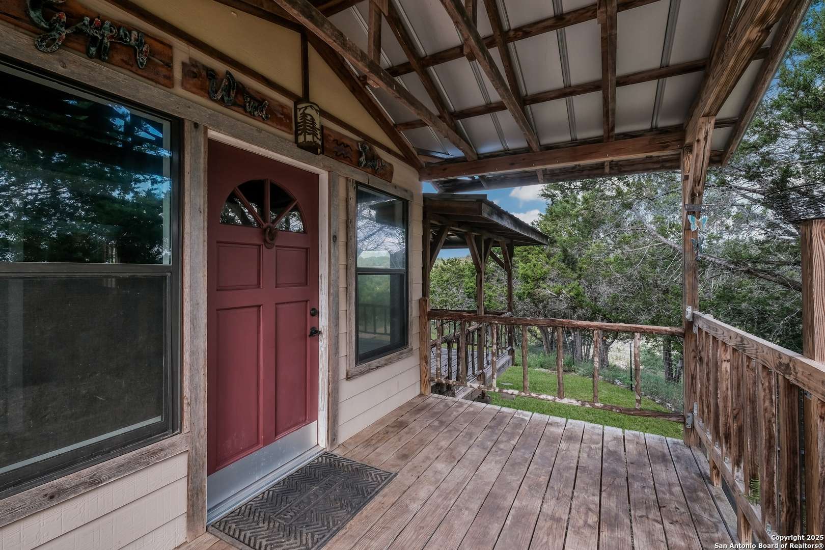 Pipe Creek, TX 78063,309 Riverside