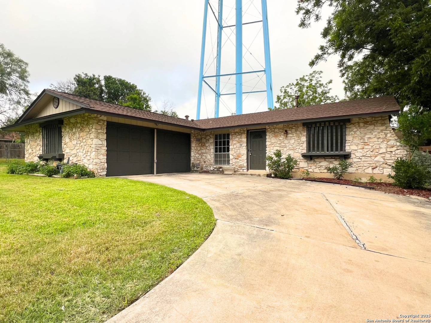 Live Oak, TX 78233,7607 Old Spanish Trail