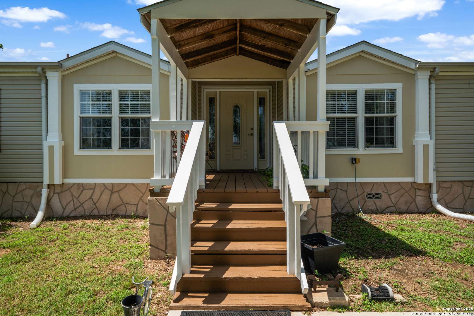 Adkins, TX 78101,11738 Haven Estates