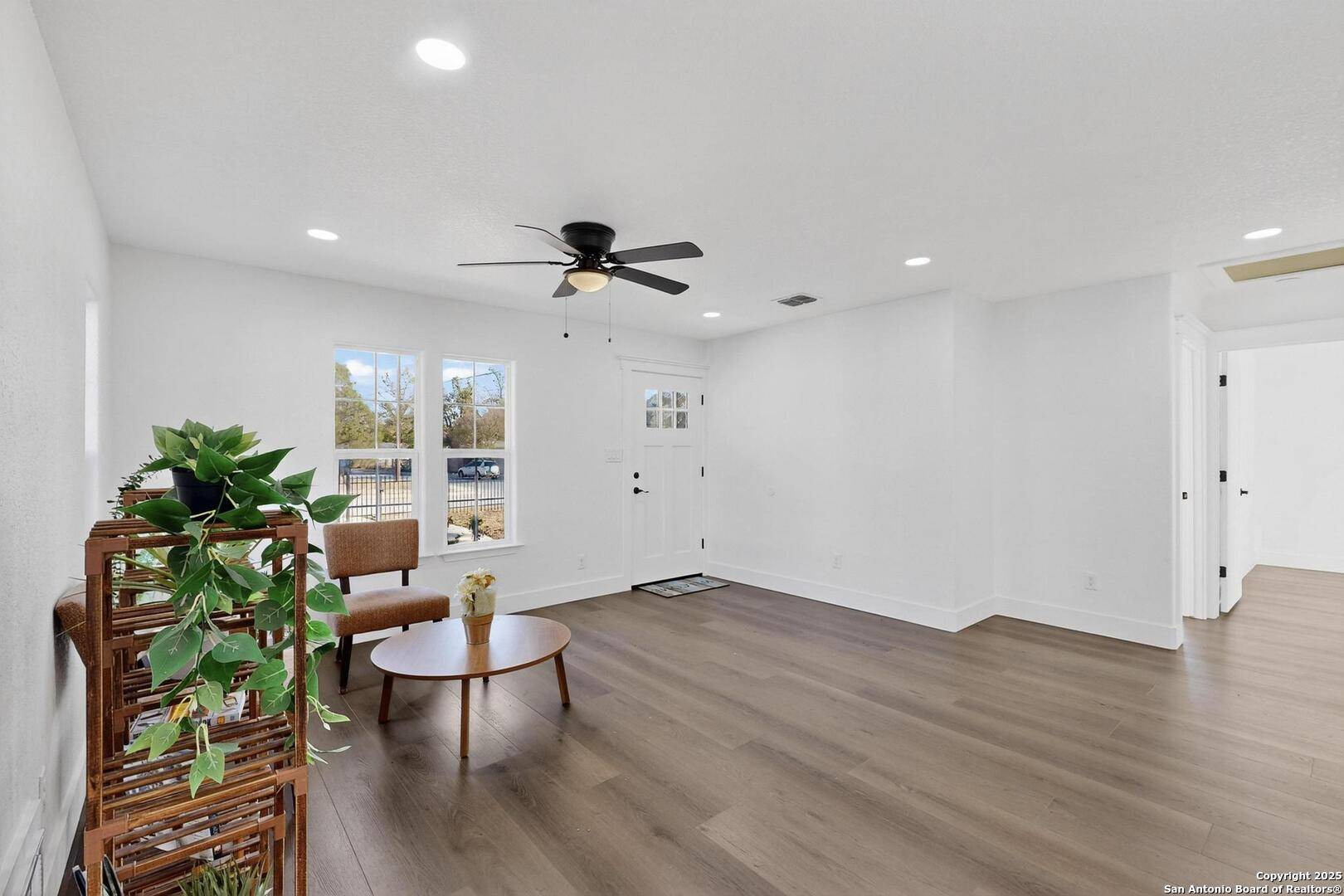 San Antonio, TX 78213,202 Dawnview