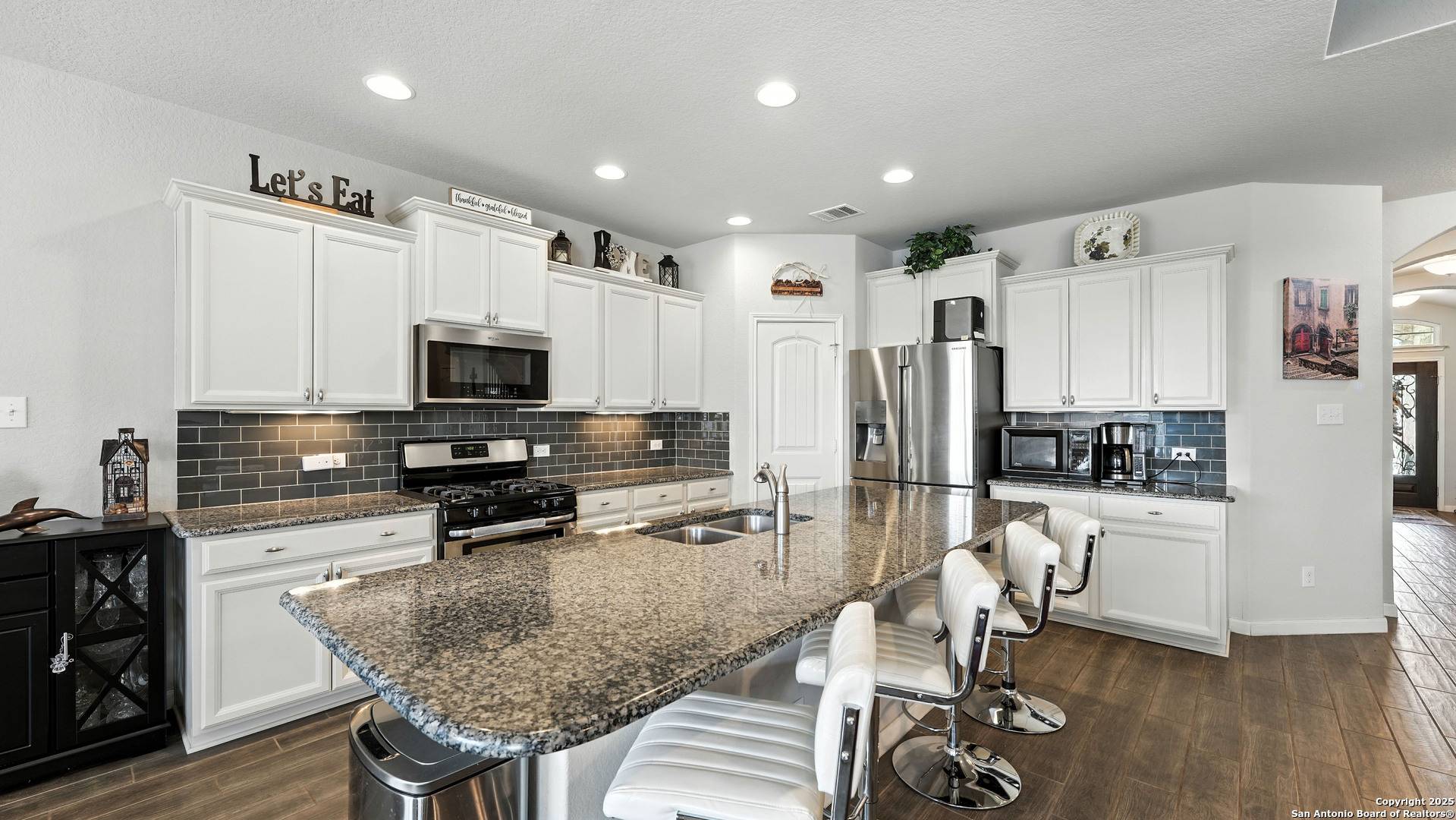 New Braunfels, TX 78130,323 Limestone