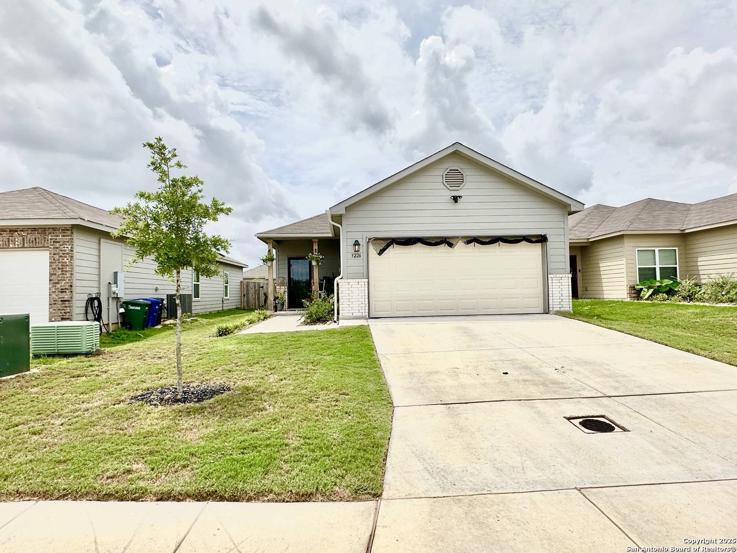 San Antonio, TX 78223,3226 Farm Oak